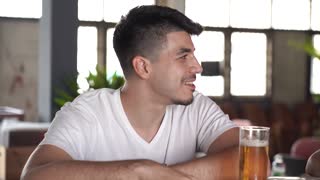 5051960-uhd_3840_2160_25fps.mp4 at 1.87s