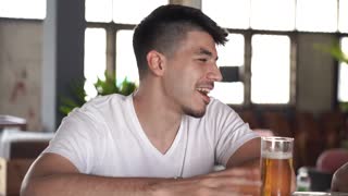 5051960-uhd_3840_2160_25fps.mp4 at 3.21s